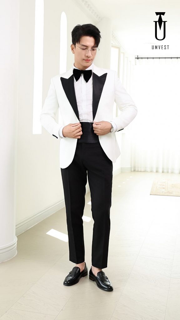 Bộ suit vest kèm quần phù hợp cho nhiều địa điểm