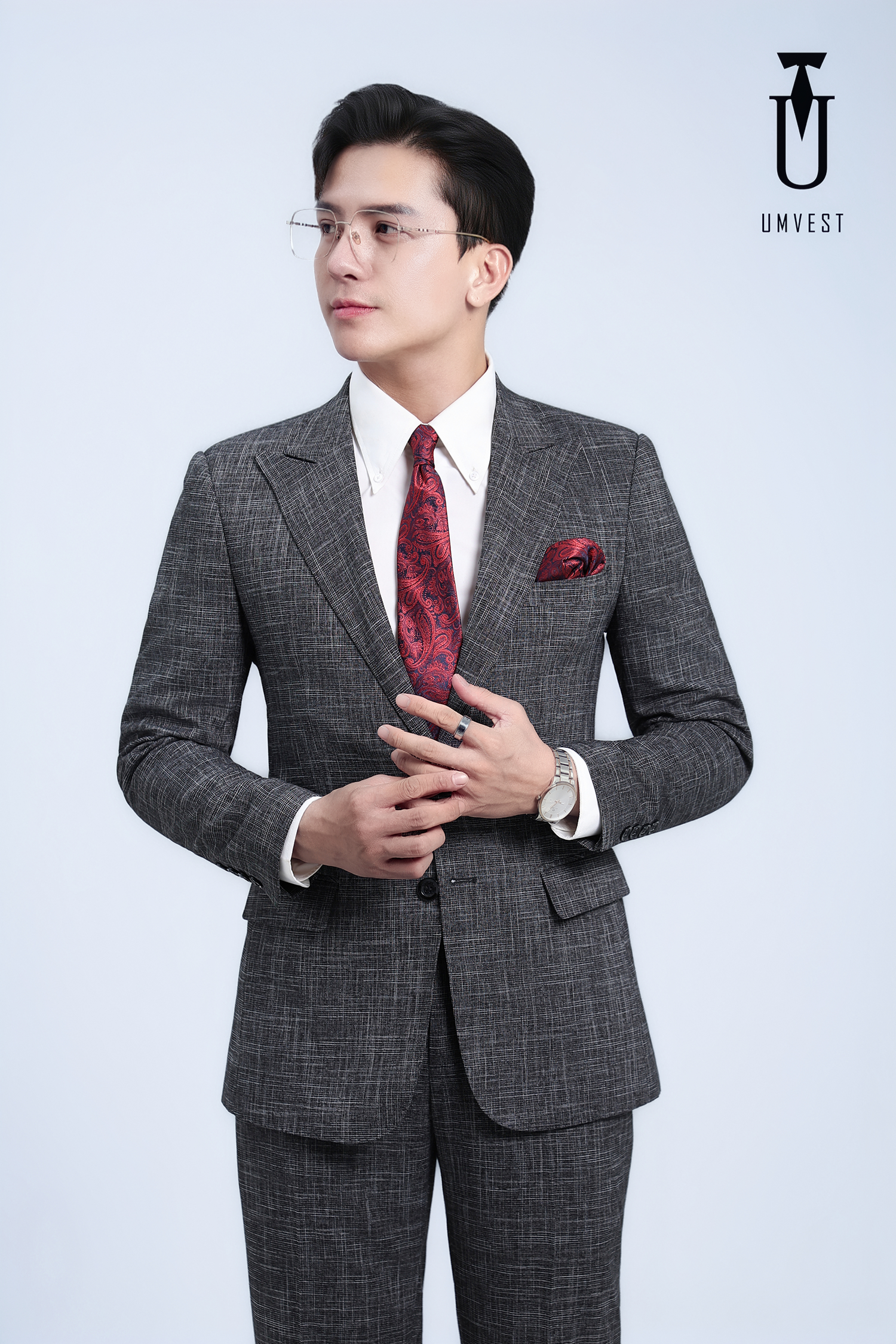 Vest Đen Sọc Trắng