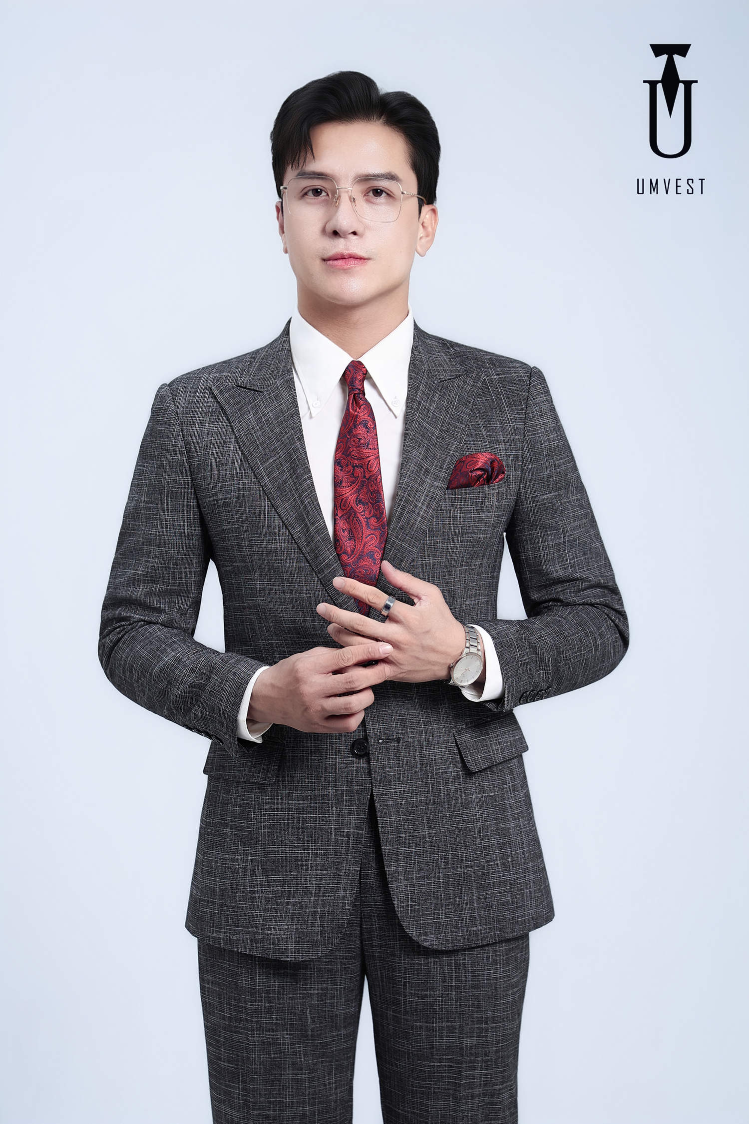 Vest Đen Sọc Trắng